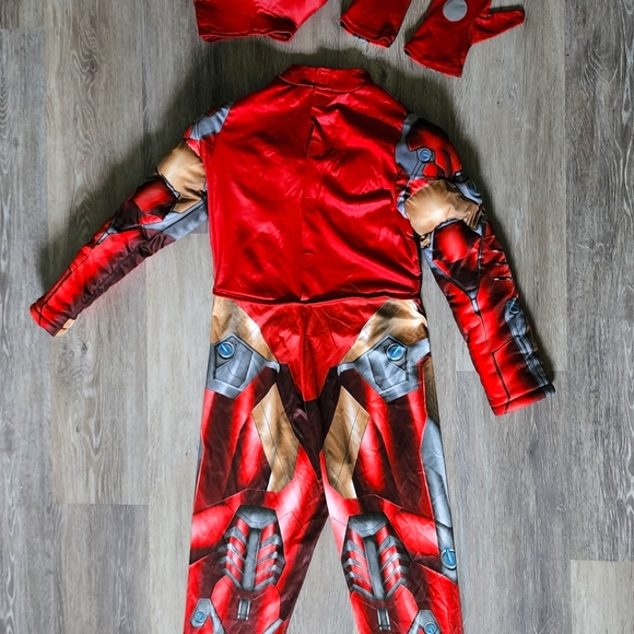 Iron Man Costume - Picture 11 of 15